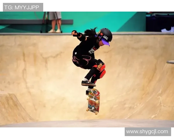 杭州滑板队边路渗透分析与战术得失探讨